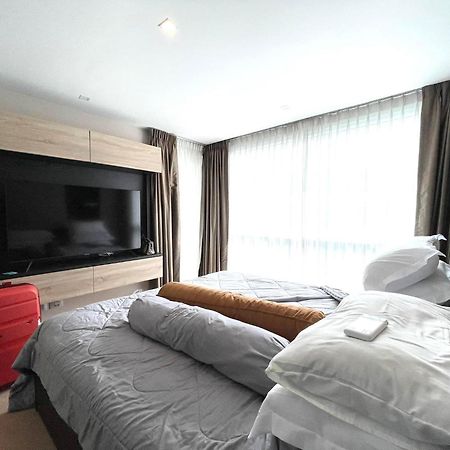 2 Bedrooms Near Pattaya Beach Ngoại thất bức ảnh