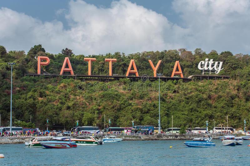 2 Bedrooms Near Pattaya Beach Ngoại thất bức ảnh