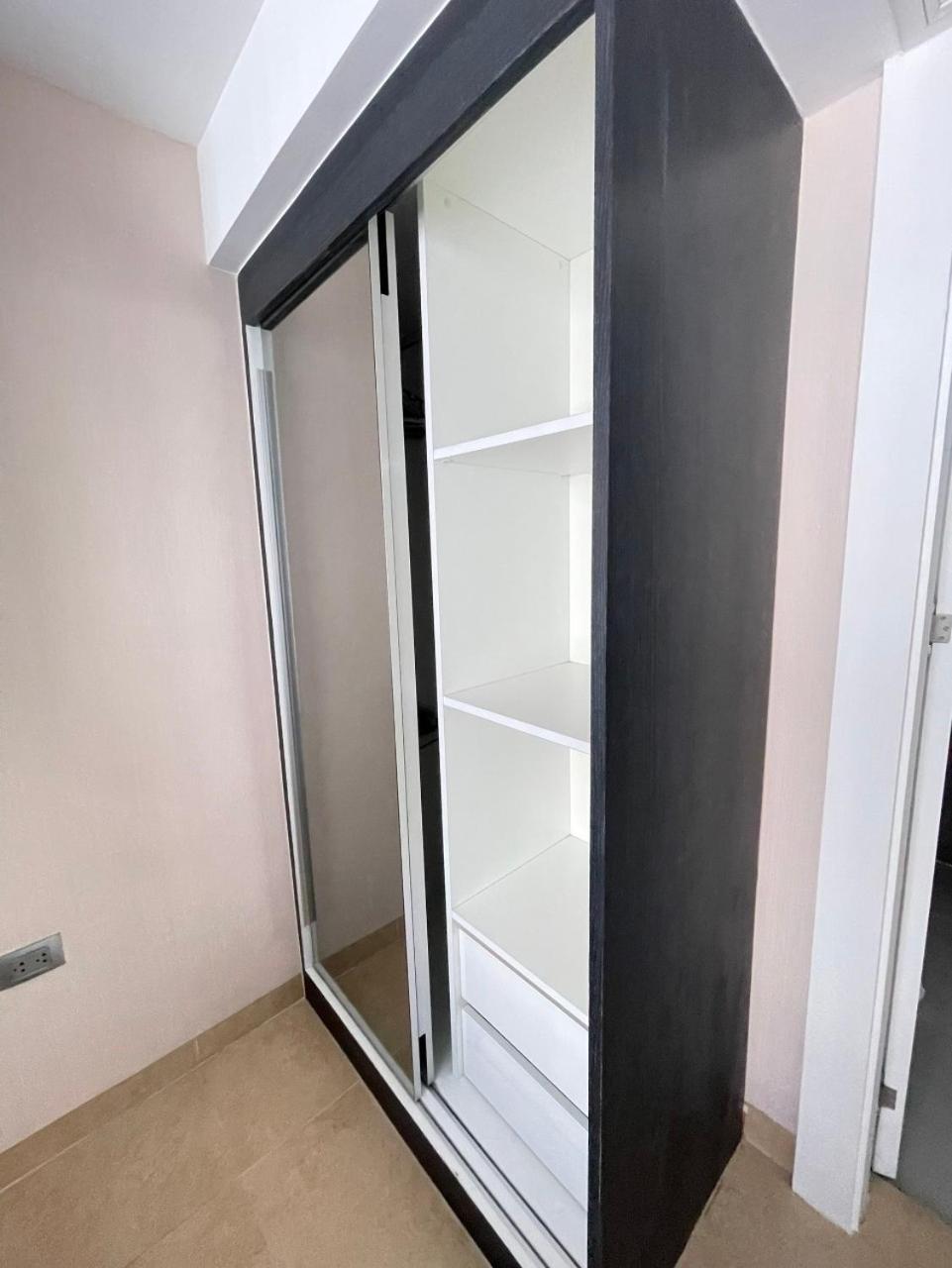 2 Bedrooms Near Pattaya Beach Ngoại thất bức ảnh