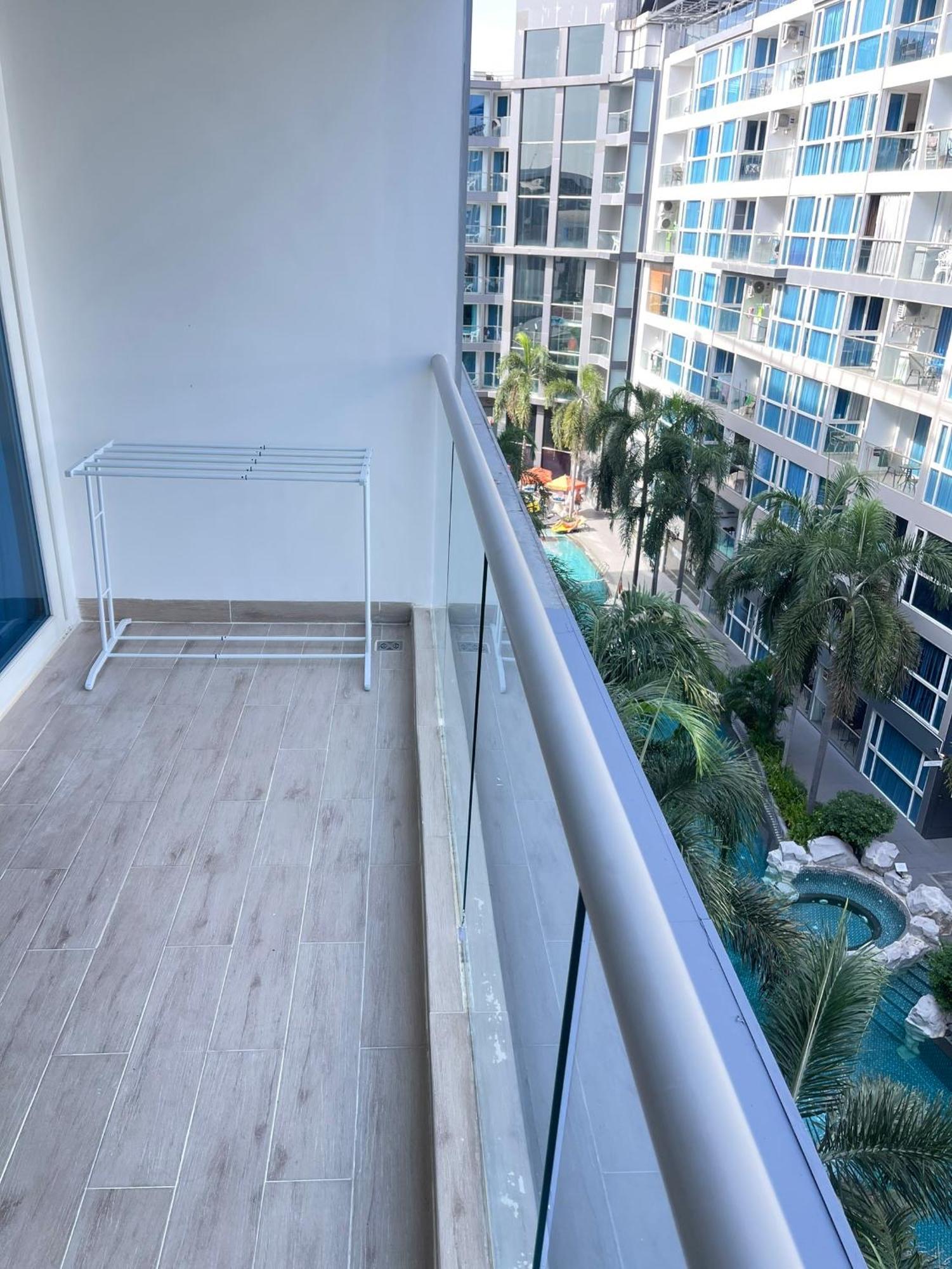 2 Bedrooms Near Pattaya Beach Ngoại thất bức ảnh